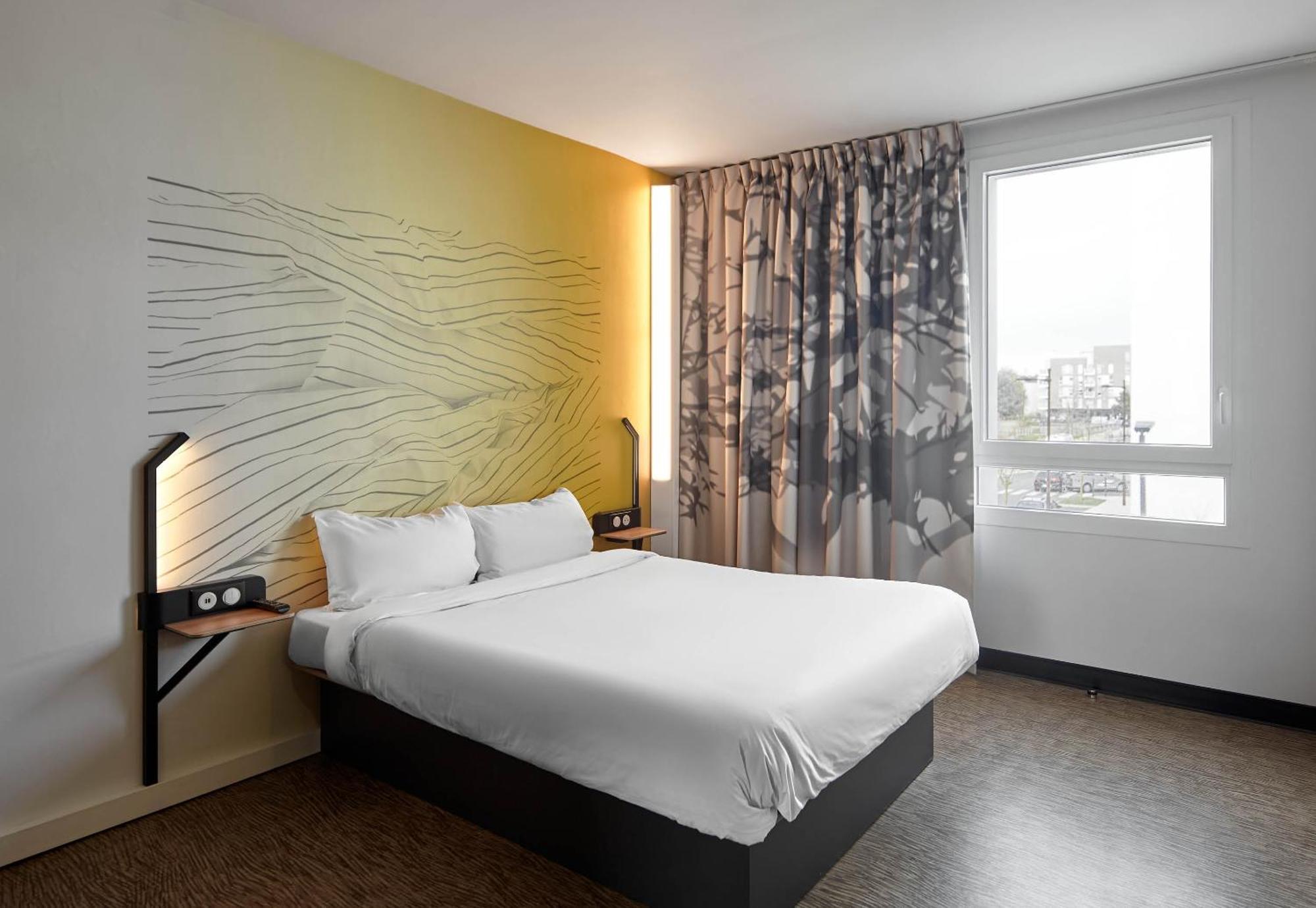 B&B Hotel Bois D'Arcy Saint Quentin En Yvelines エクステリア 写真