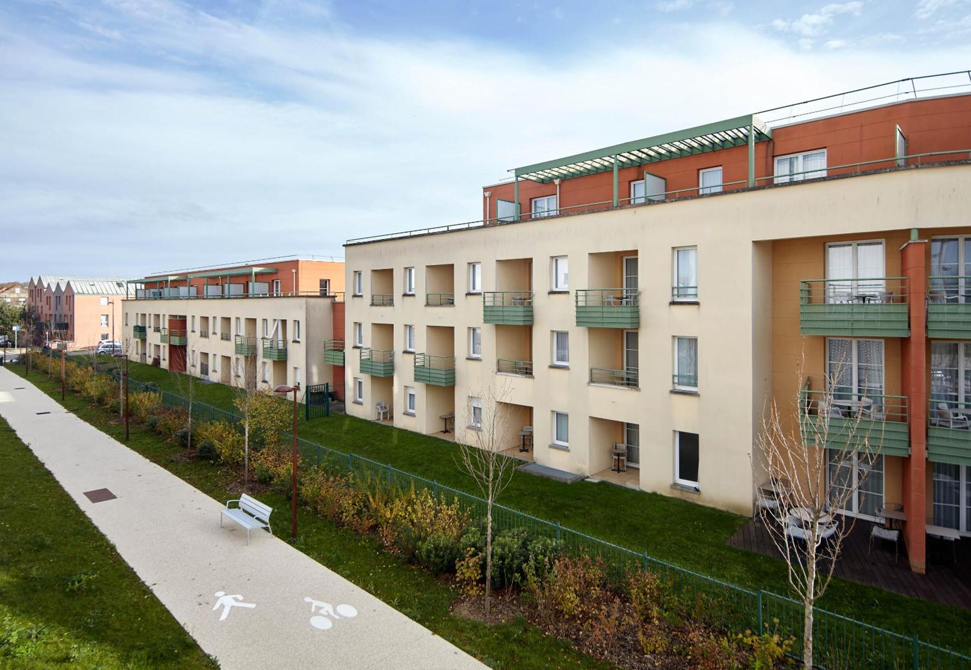 B&B Hotel Bois D'Arcy Saint Quentin En Yvelines エクステリア 写真